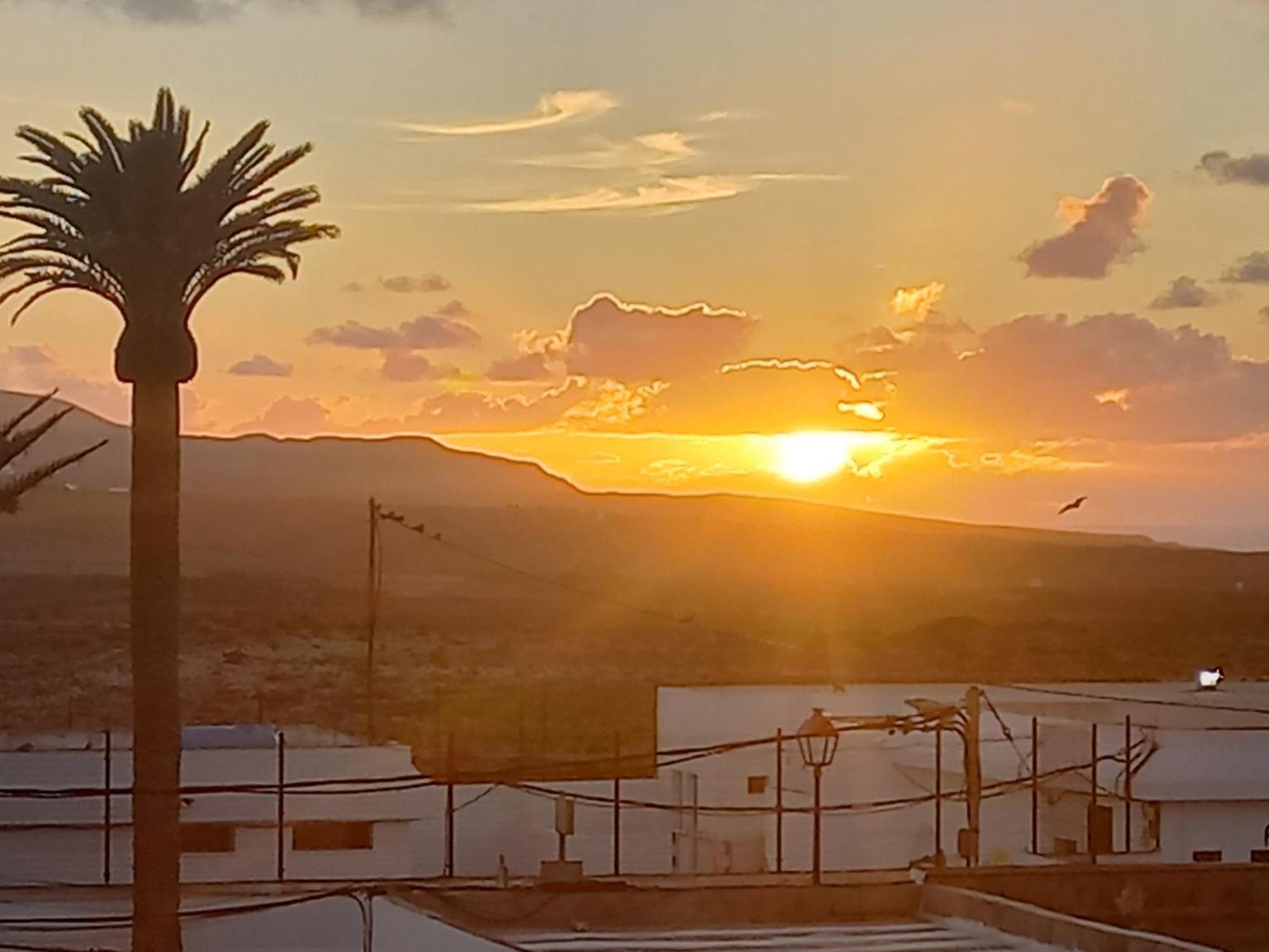 Sunset House Hotel Soo Екстериор снимка